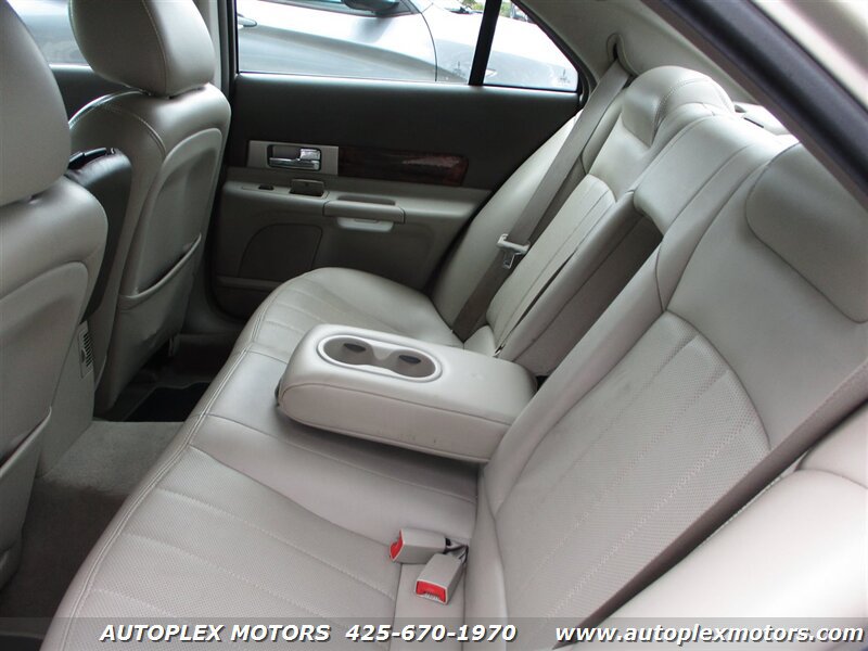 Used 2004 Lincoln LS RWD image 9