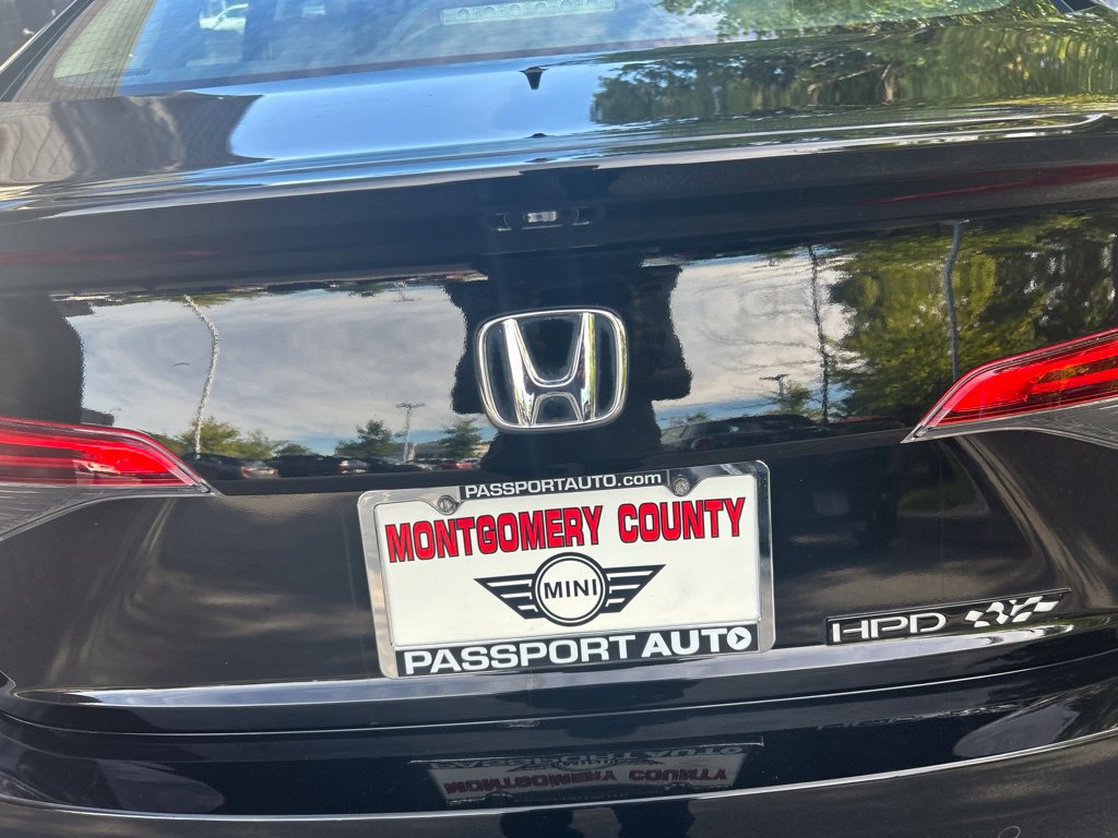 Used 2022 Honda Civic Touring image 16