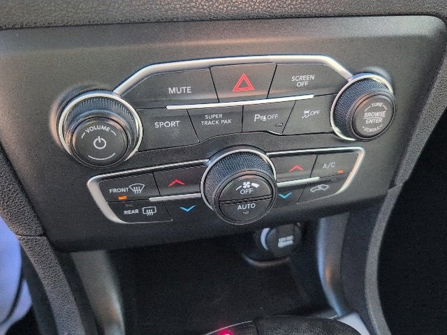 Used 2022 Dodge Charger R/T w/ Blacktop Package image 31