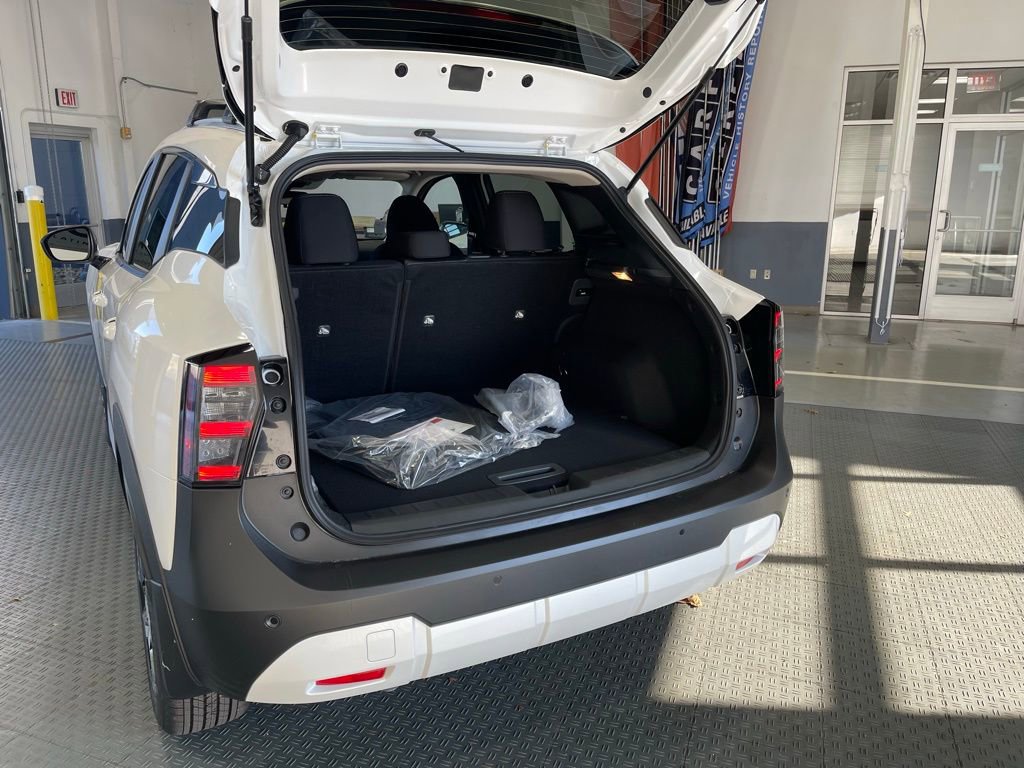 New 2026 Nissan Kicks SV w/ SV Premium Package image 7