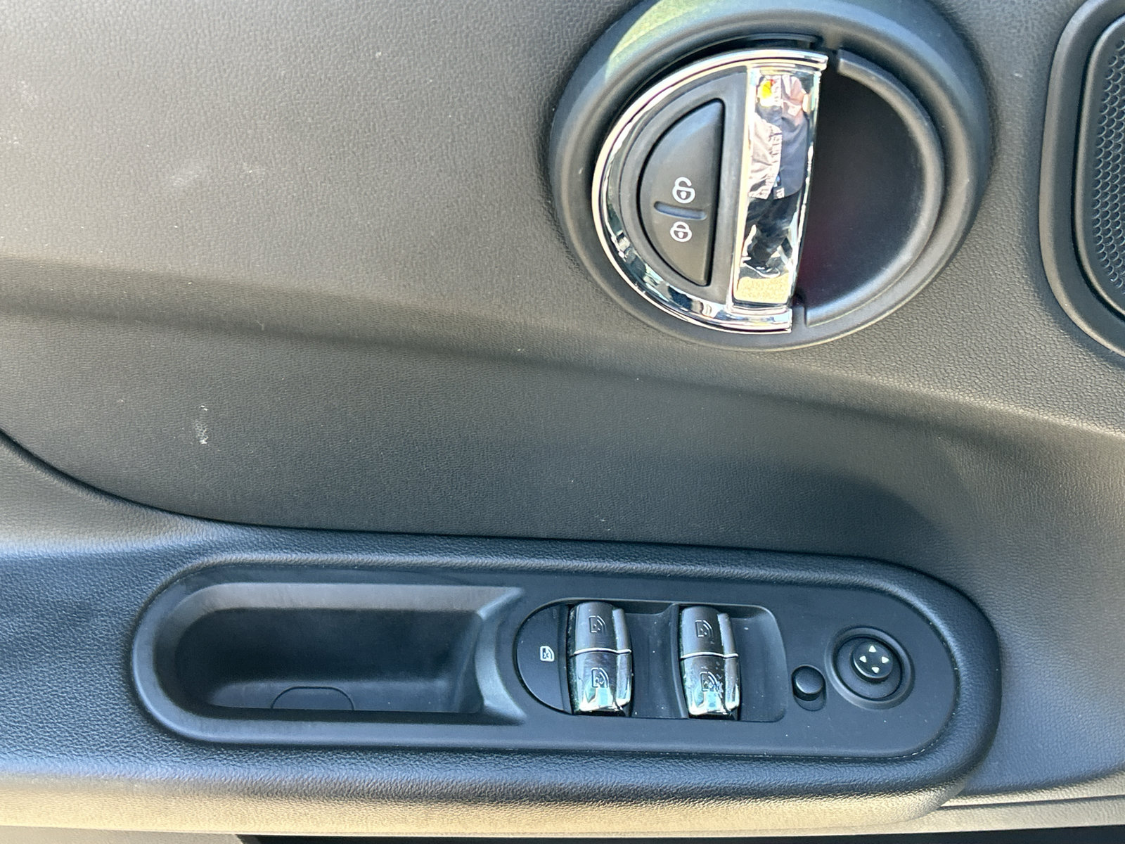 Used 2020 MINI Cooper Countryman ALL4 AWD/4WD image 18