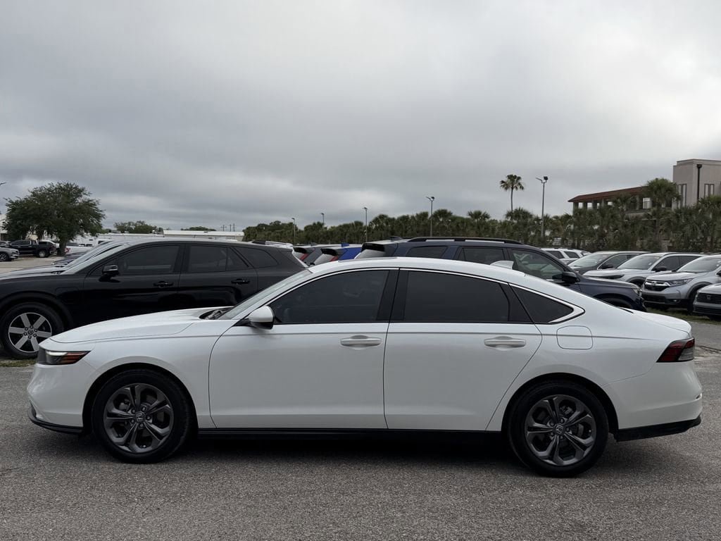 Used 2023 Honda Accord EX image 8