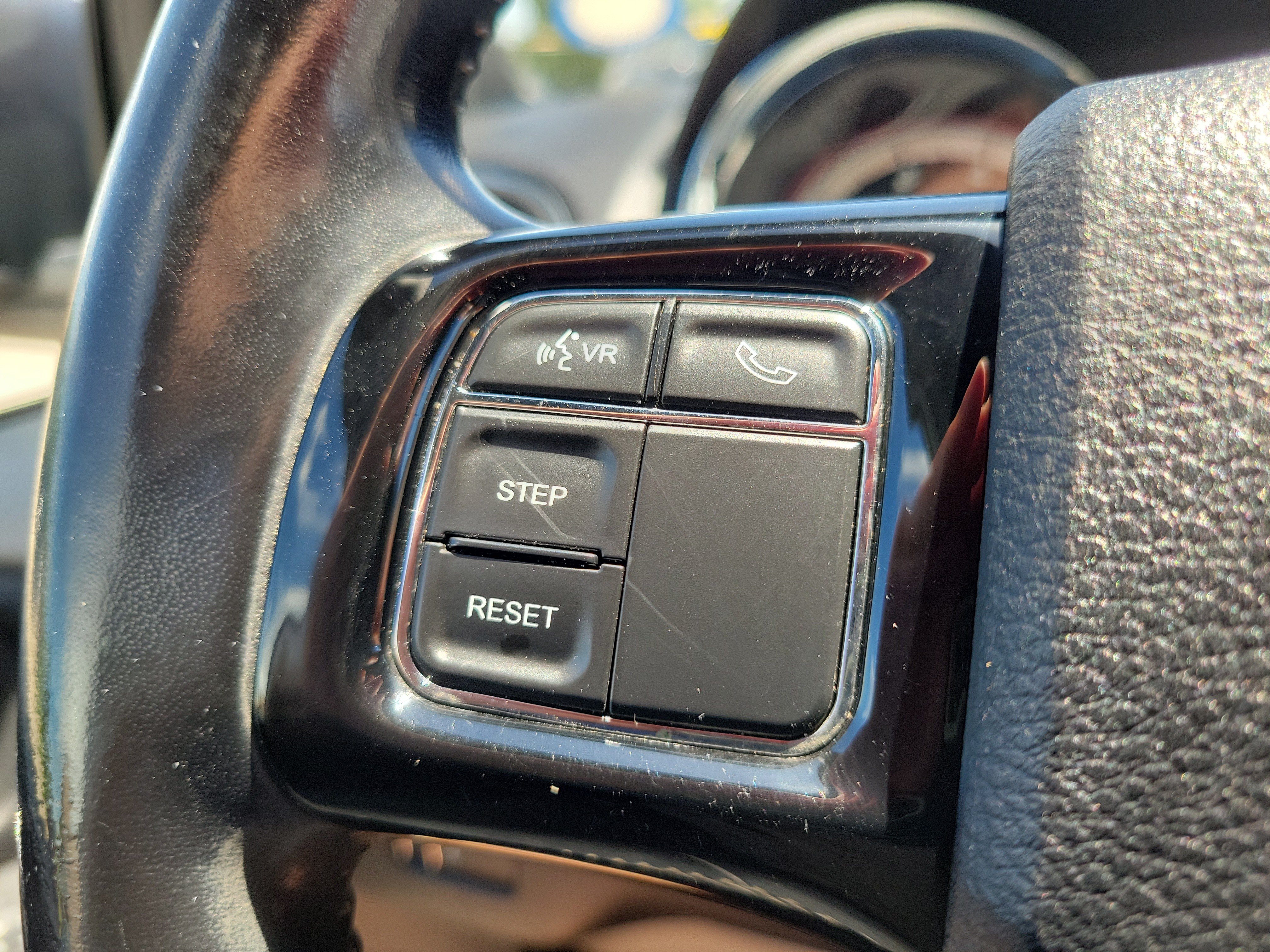 Used 2019 Dodge Grand Caravan SXT FWD image 18