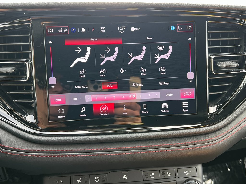 Certified 2024 Dodge Durango GT image 29