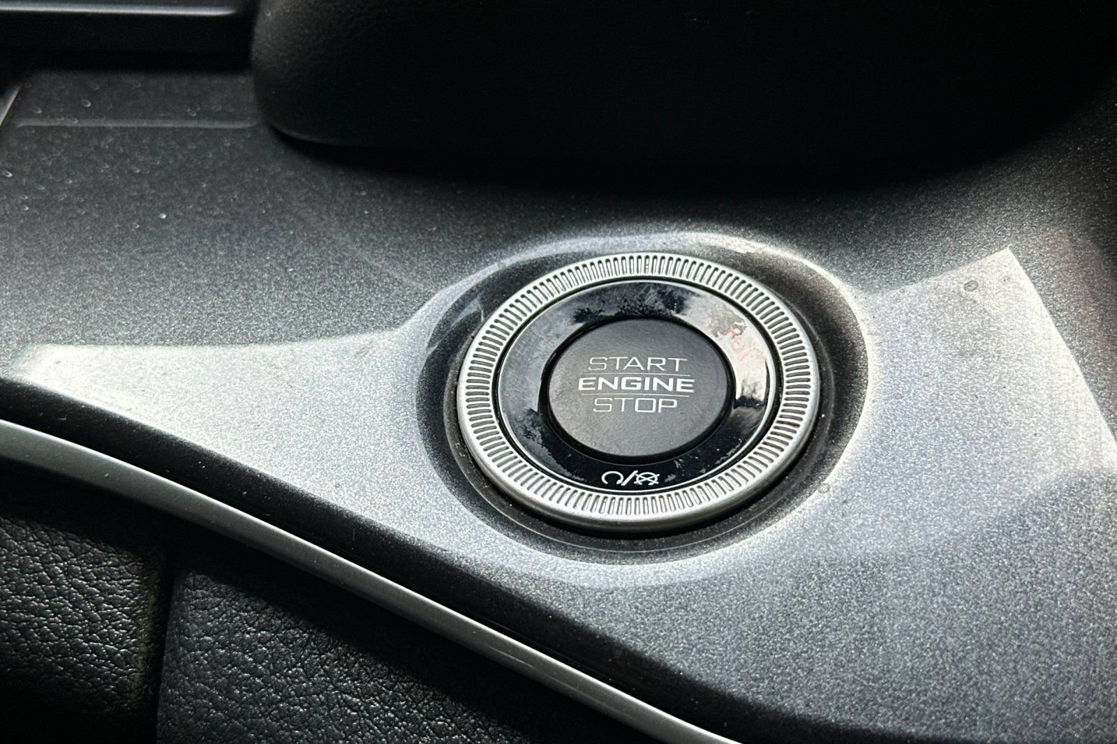 Used 2023 Jeep Grand Cherokee Altitude AWD/4WD image 28