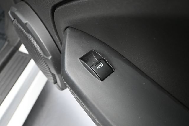 Used 2006 Ford Mustang GT RWD image 31
