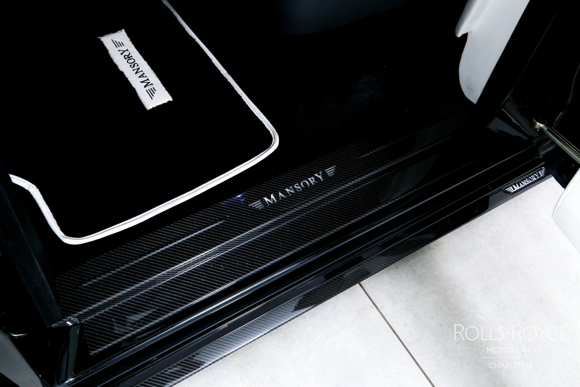 Used 2018 Rolls-Royce Phantom Sedan image 25