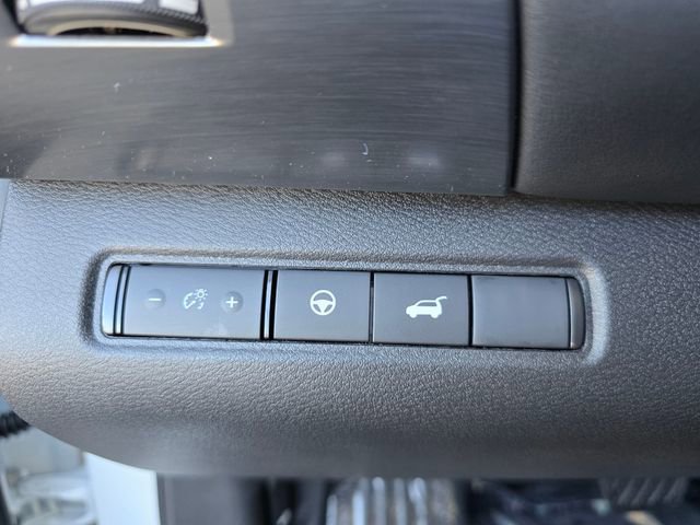 New 2026 Nissan Pathfinder SL image 25