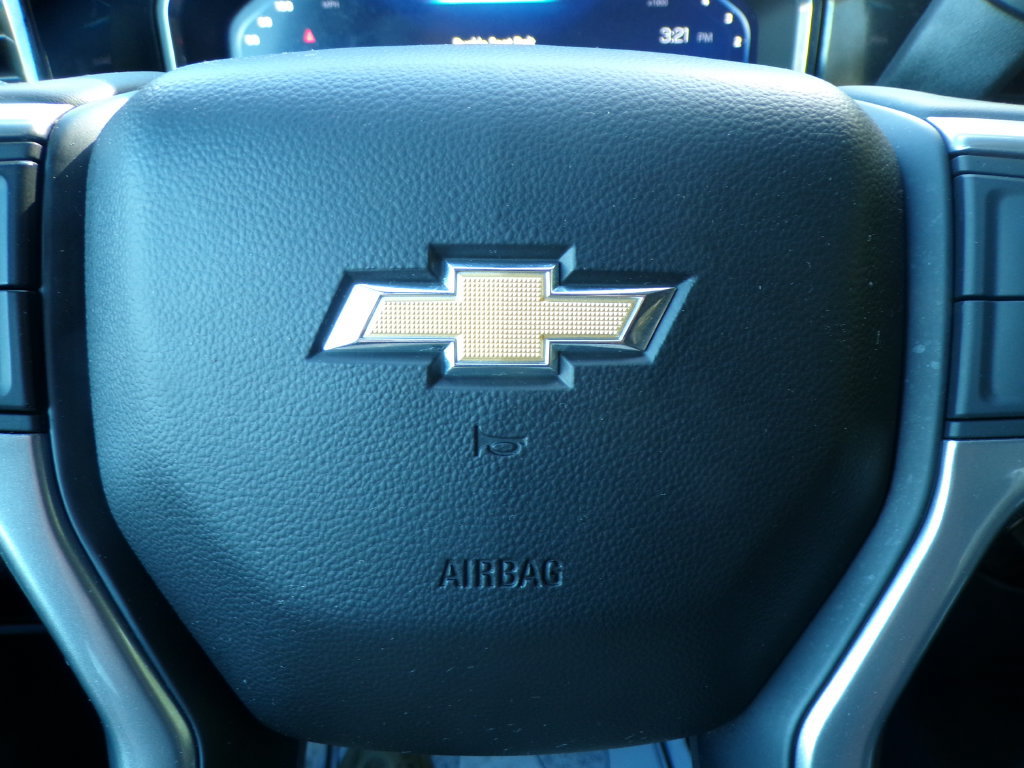 Used 2023 Chevrolet Silverado 1500 LT AWD/4WD image 32