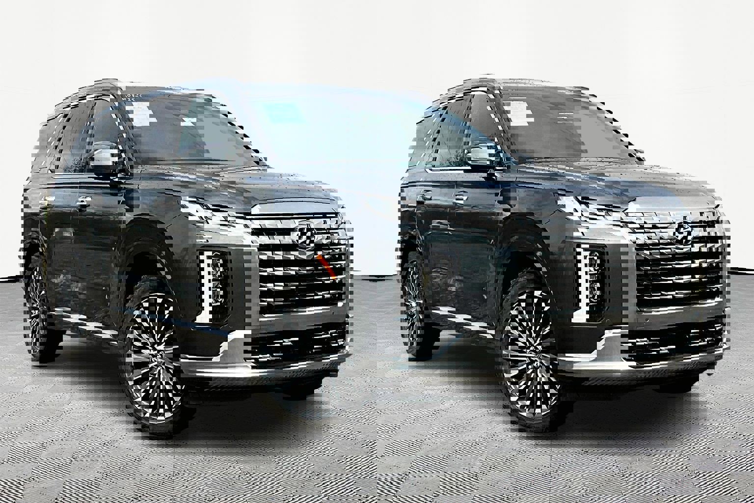 Used 2023 Hyundai Palisade Calligraphy image 3