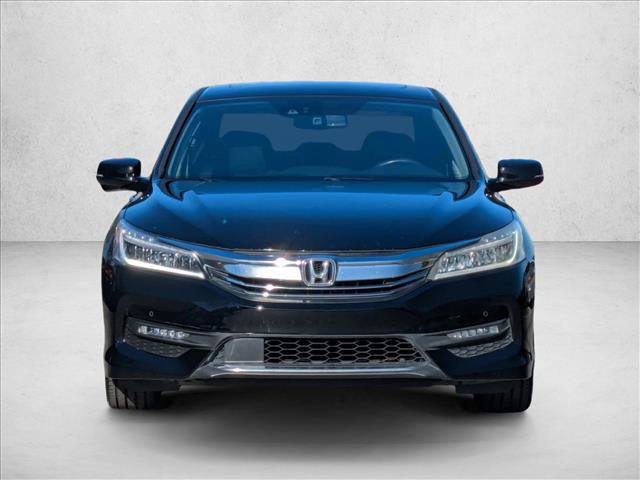 Used 2016 Honda Accord Touring image 2