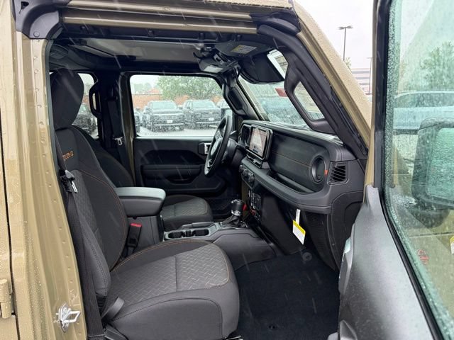 New 2026 Jeep Gladiator Mojave w/ Safety Group AWD/4WD image 28
