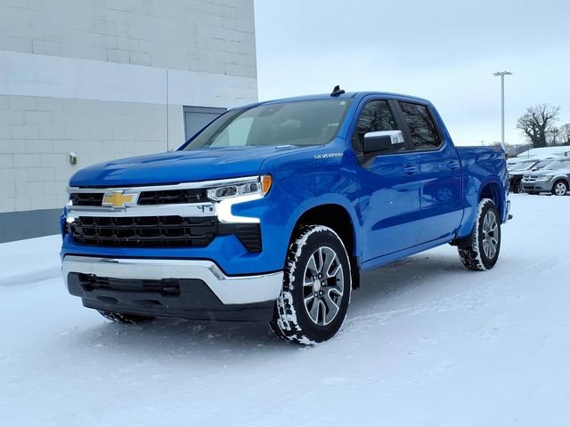 Used 2025 Chevrolet Silverado 1500 LT image 3