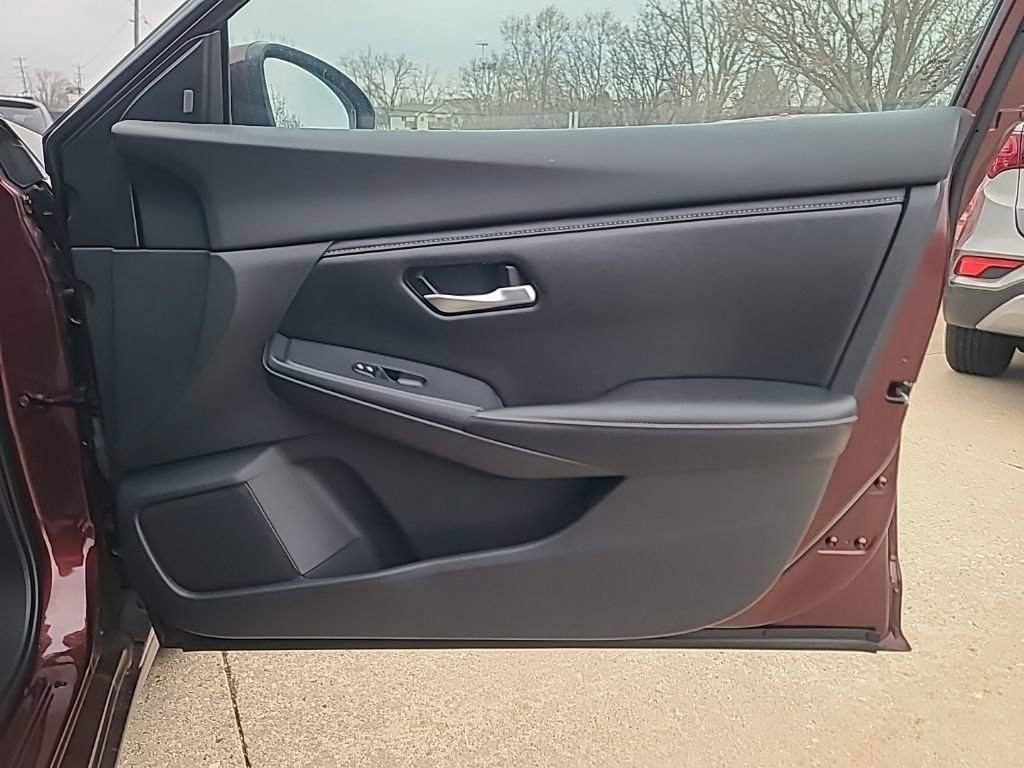 Used 2023 Nissan Sentra SV image 13