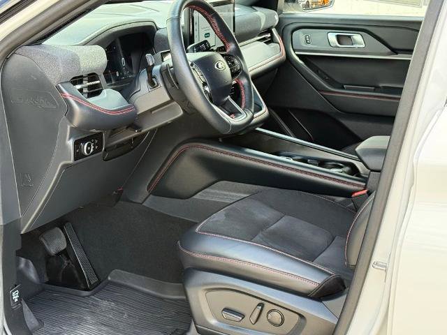Certified 2025 Ford Explorer ST image 6