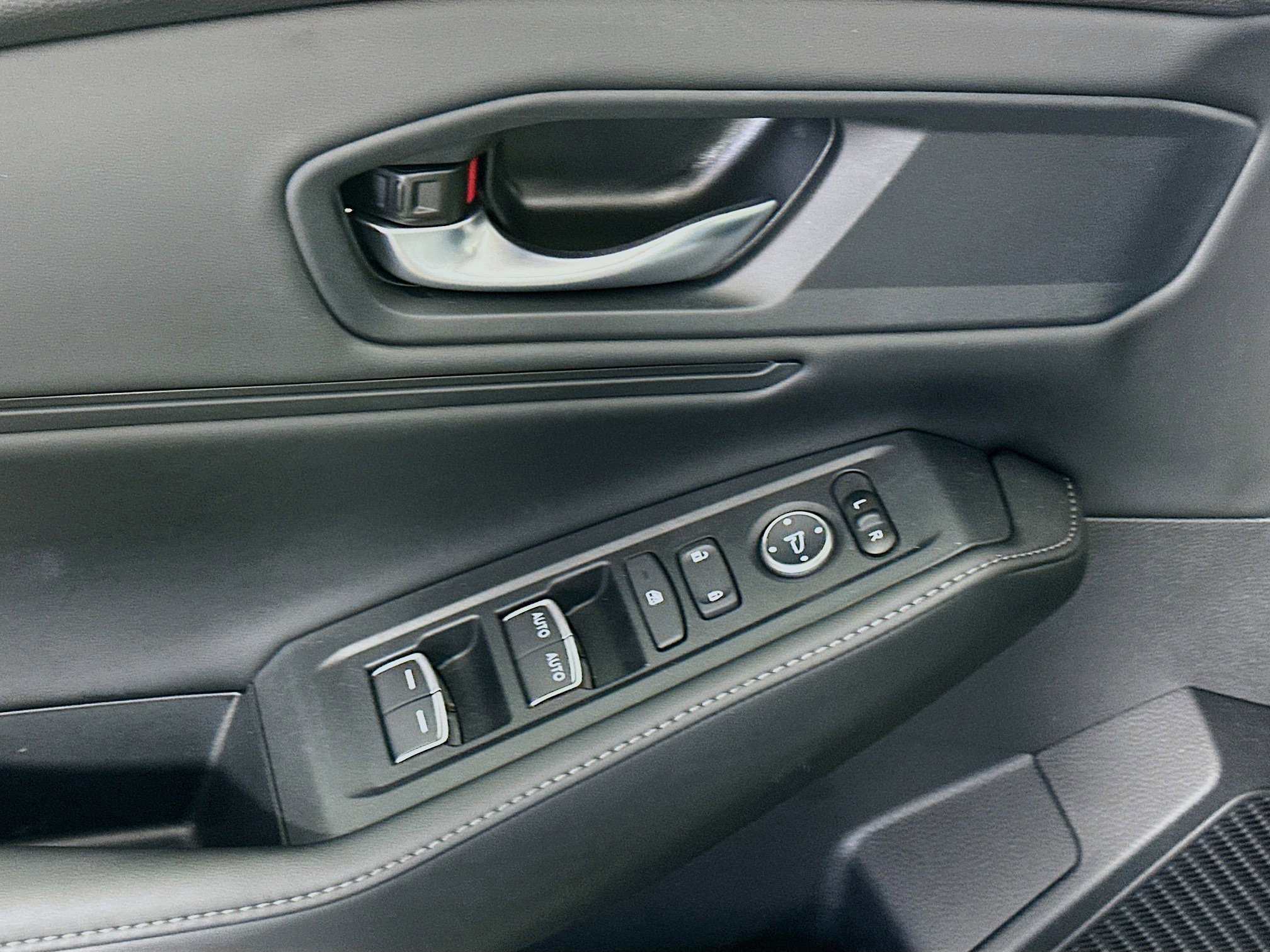 Used 2025 Honda Accord Sport image 15