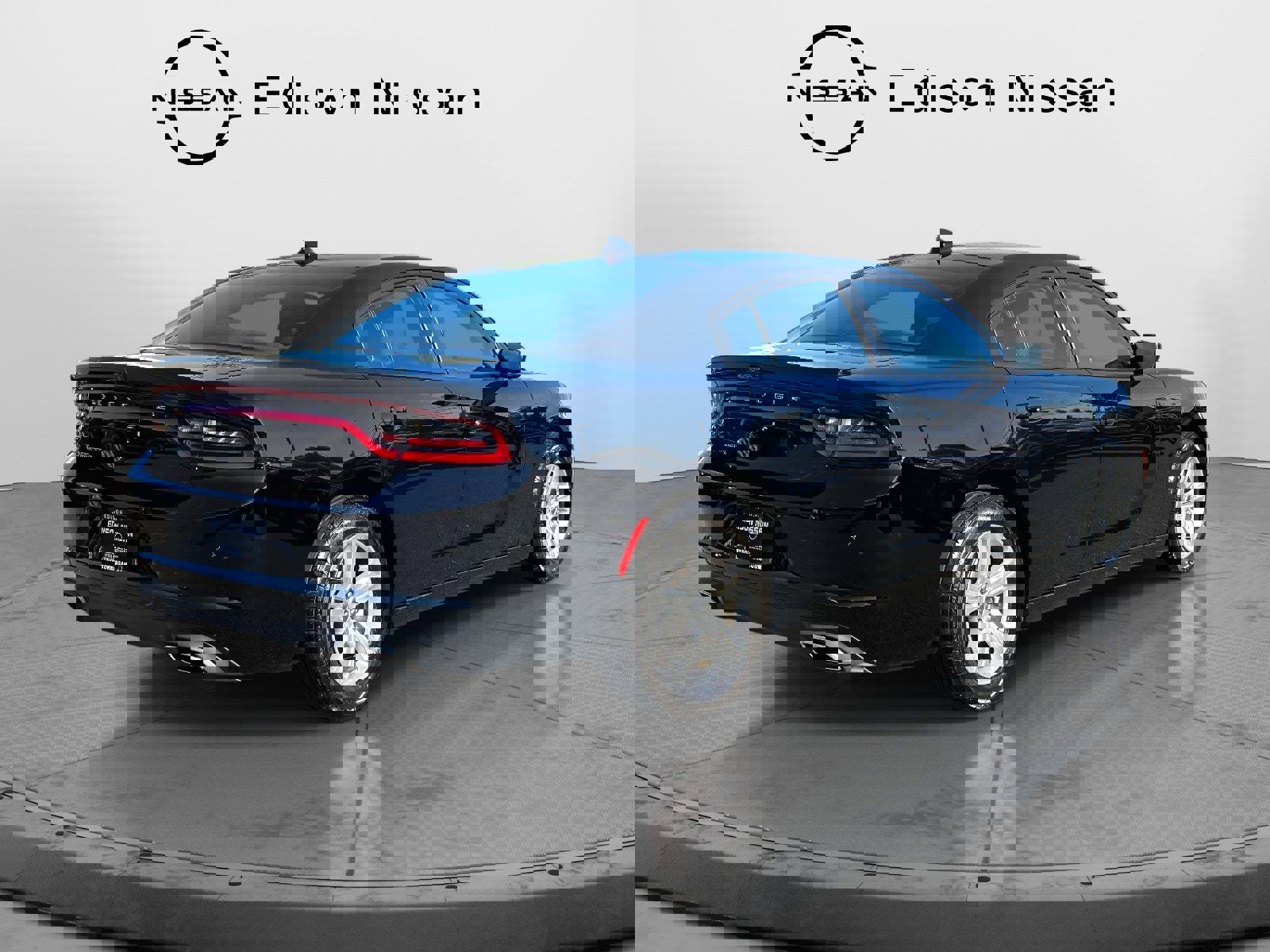 Used 2023 Dodge Charger SXT image 5