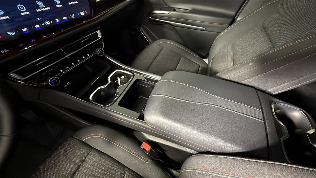 Used 2024 Chevrolet Traverse Z71 w/ Enhanced Driving Package image 23