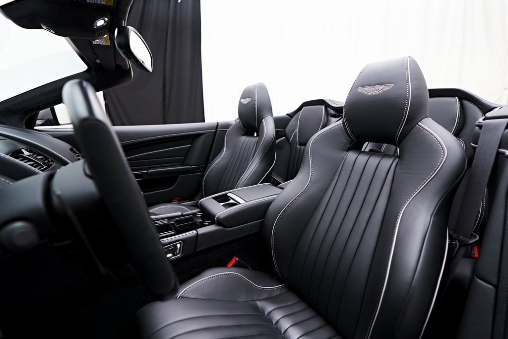 Used 2016 Aston Martin DB9 GT RWD image 65