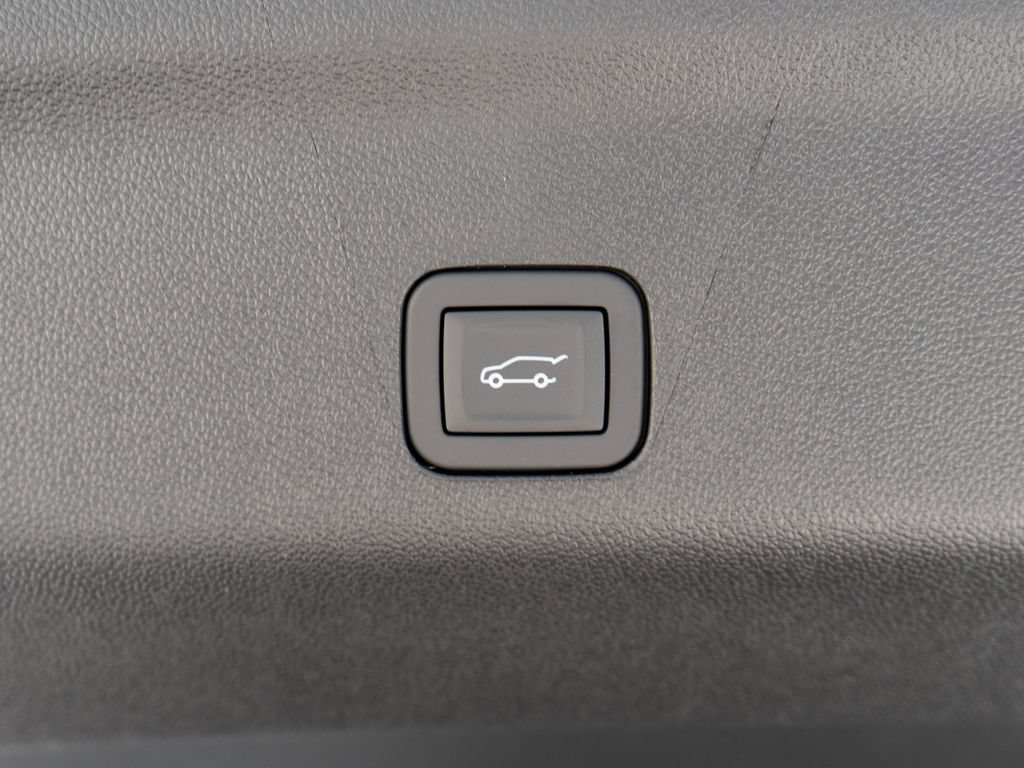 New 2026 GMC Yukon AT4 w/ AT4 Premium Plus Package AWD/4WD image 35