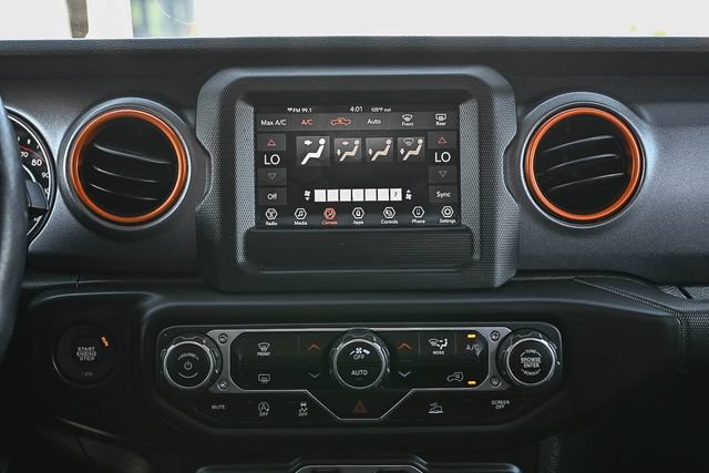 Used 2021 Jeep Gladiator Mojave w/ Trailer Tow Package AWD/4WD image 16