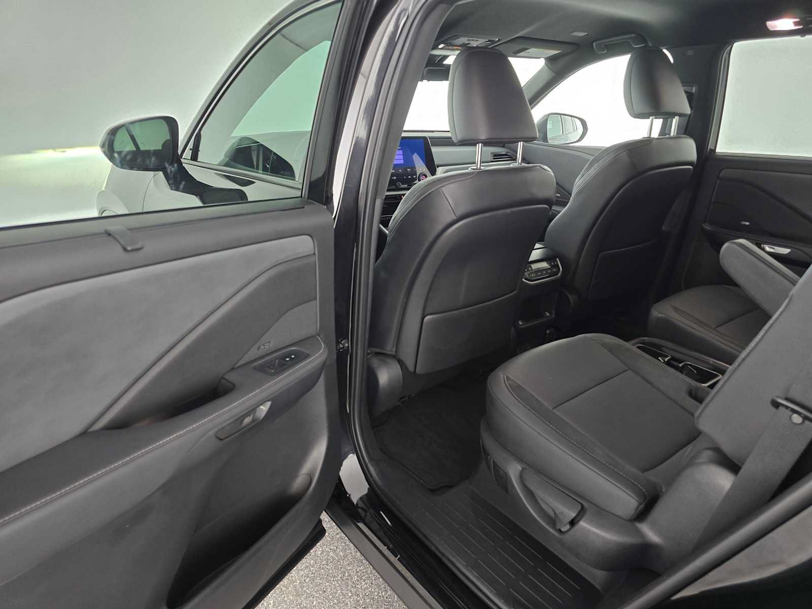 Certified 2025 Lexus TX 550h AWD Plug-In Hybrid w/ Technology Package image 15