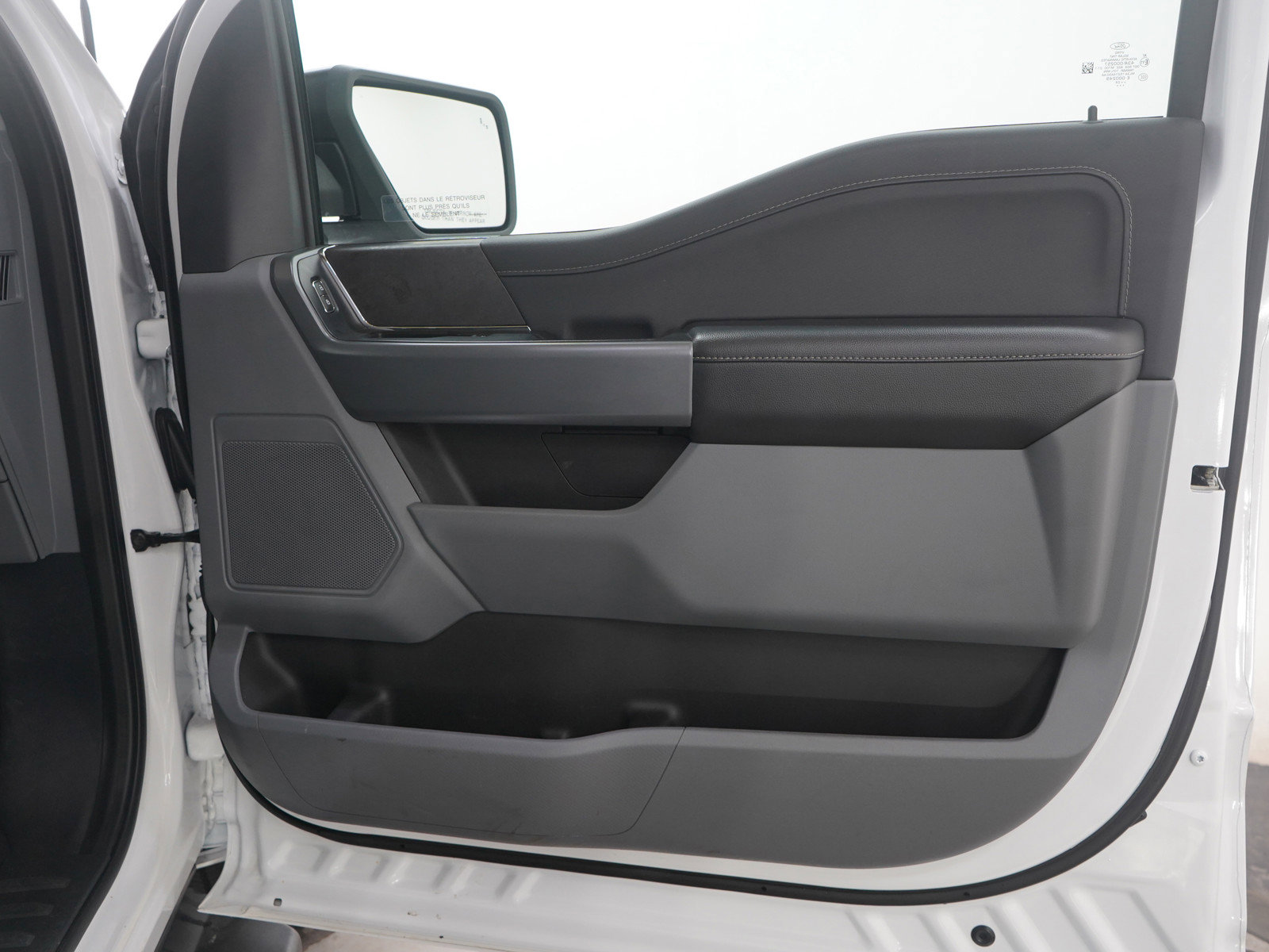 Used 2024 Ford F150 XLT w/ Tow/Haul Package image 9