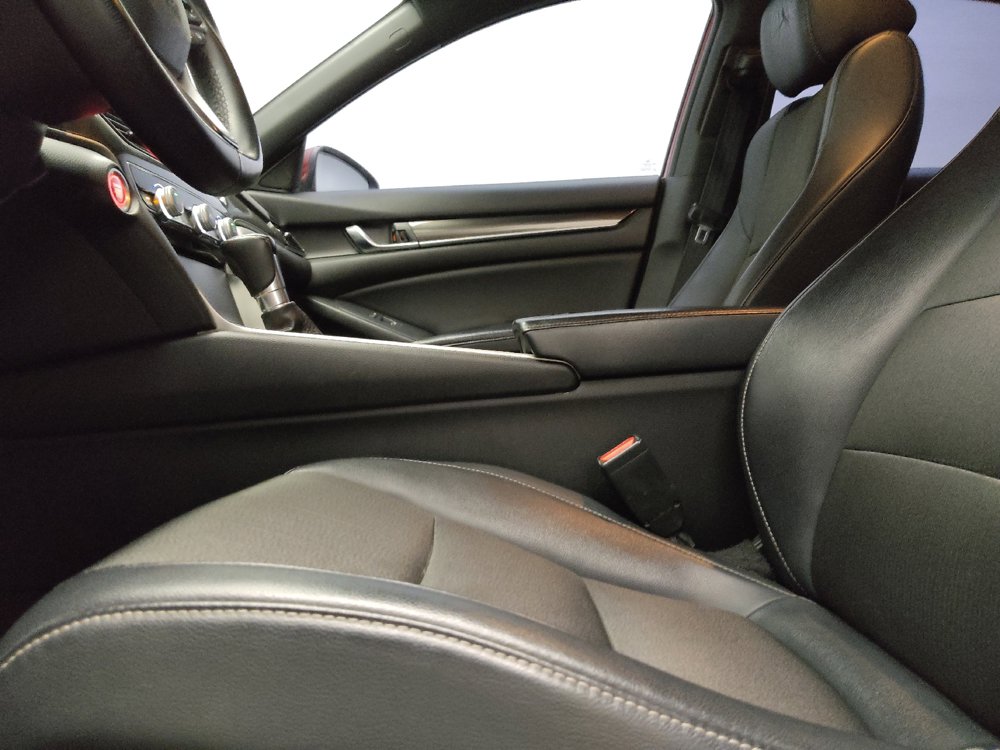 Used 2018 Honda Accord Sport image 17