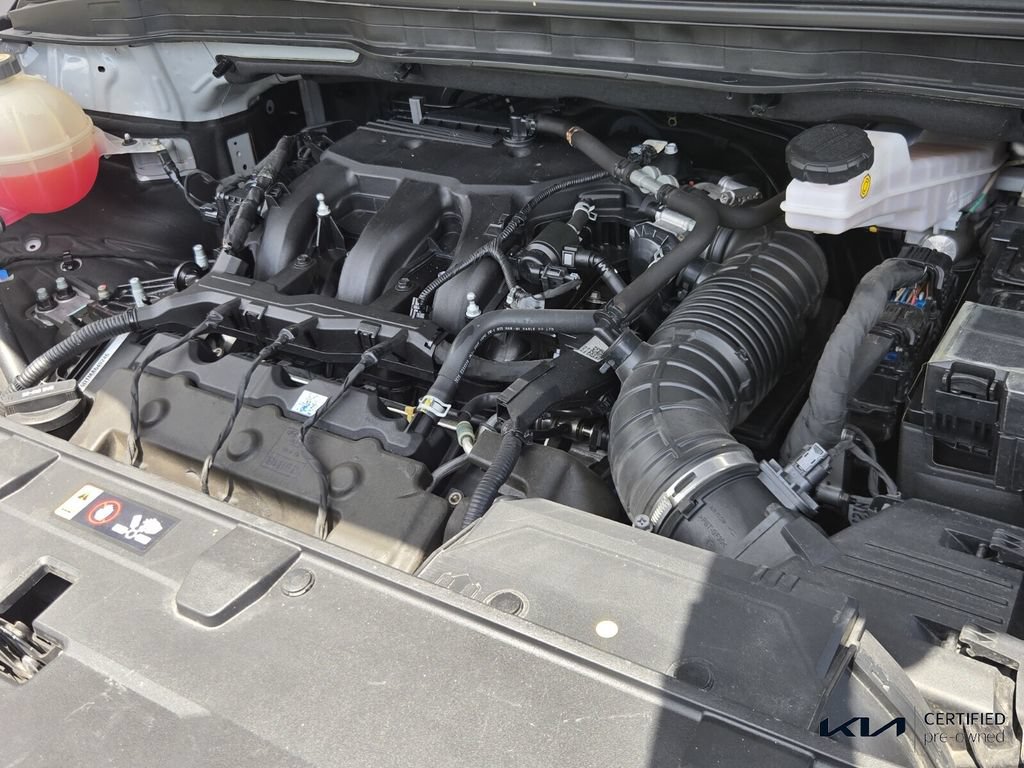 Certified 2022 Kia Carnival LX FWD image 17