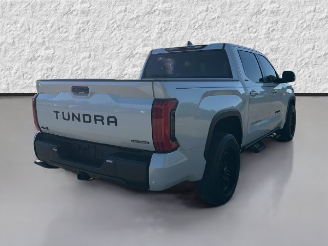 Used 2025 Toyota Tundra Limited AWD/4WD image 3