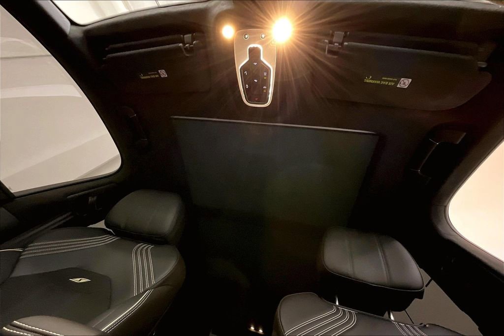 Used 2023 Bentley Bentayga image 20