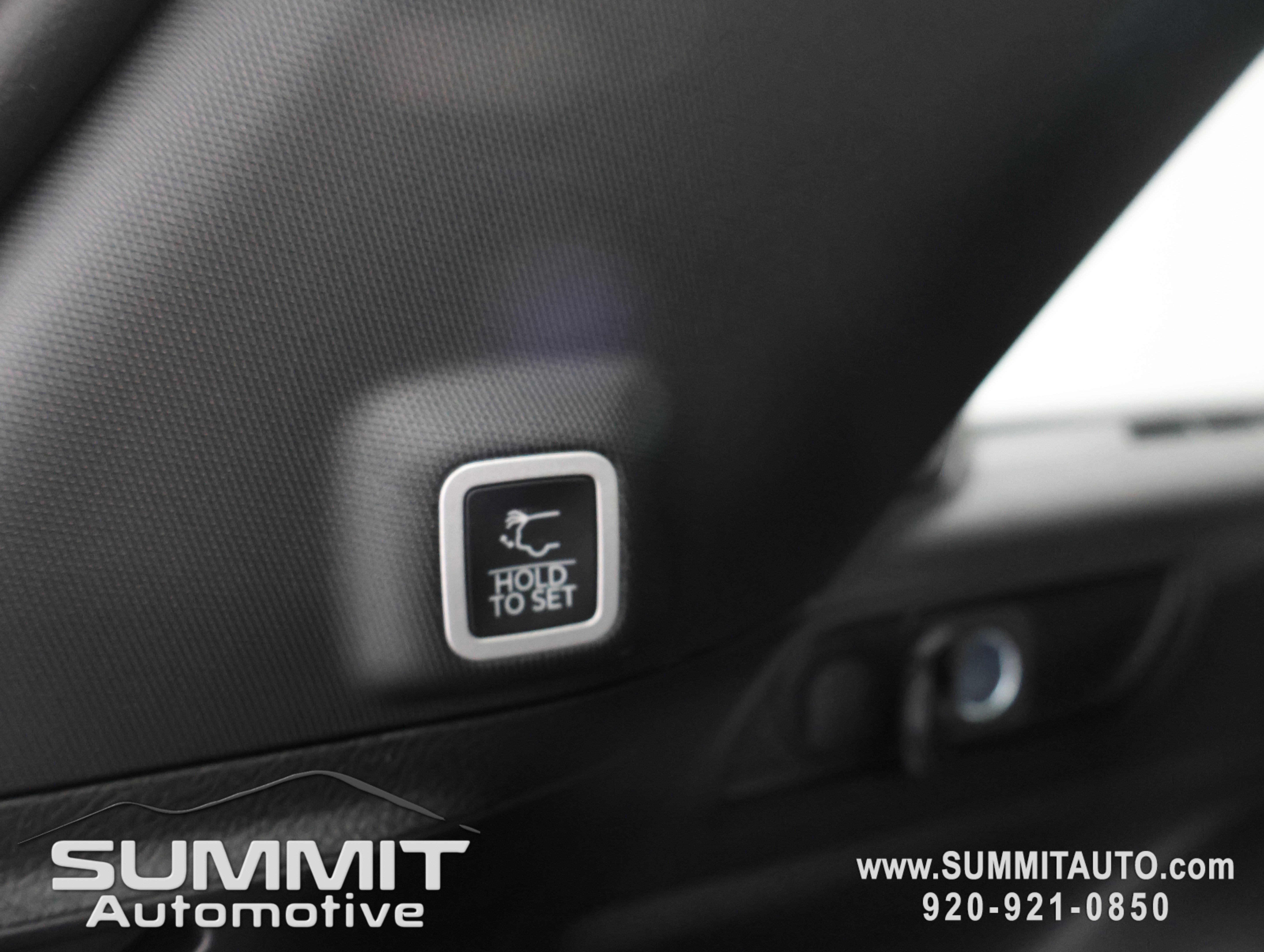 New 2025 Jeep Grand Cherokee Limited w/ Black Appearance Package image 29