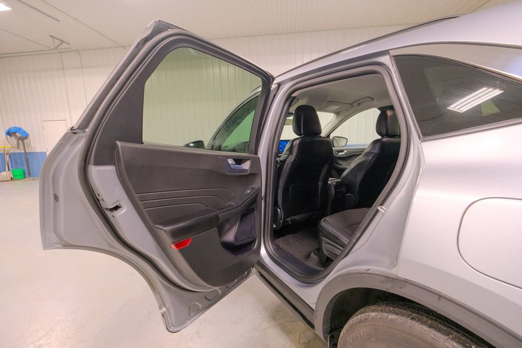 Used 2024 Ford Escape Base image 25