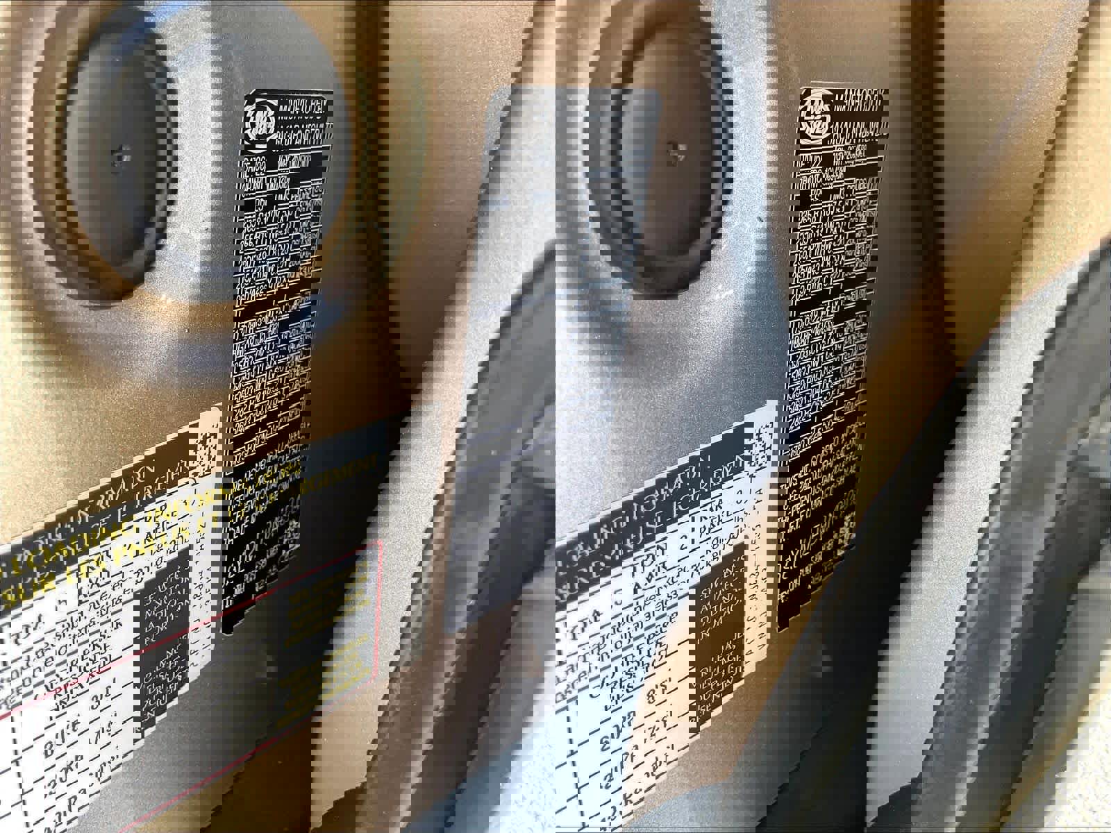 Used 2022 Land Rover Range Rover Velar R-Dynamic HSE image 33