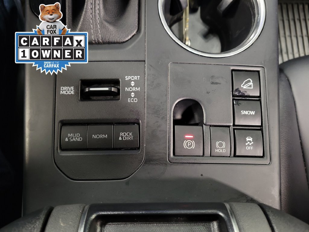 Used 2025 Toyota Highlander XLE AWD/4WD image 17