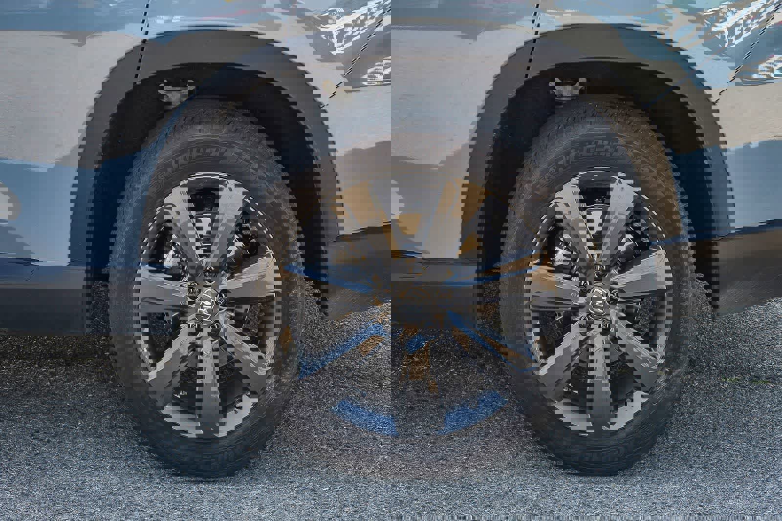 Used 2025 Honda Pilot Sport image 11