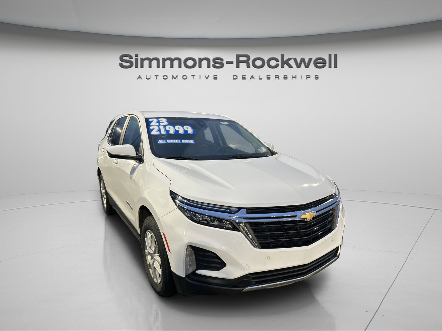 Used 2023 Chevrolet Equinox LT w/ LPO, Floor Liner Package image 2