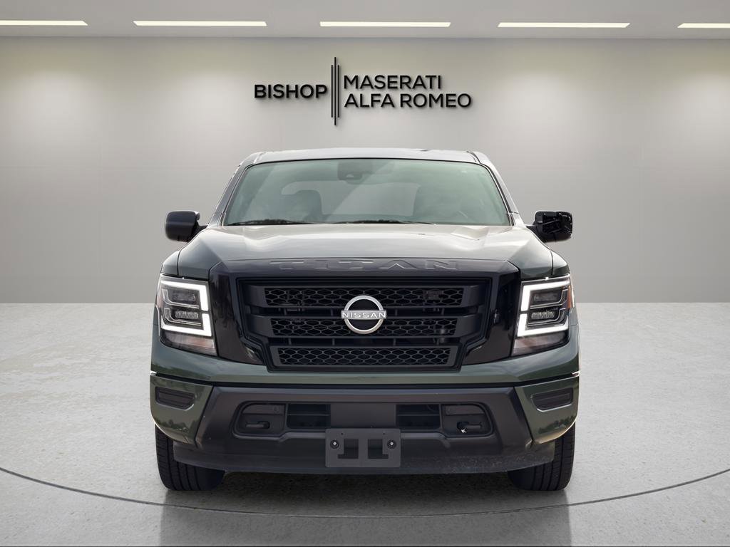 Used 2024 Nissan Titan SV w/ SV Bronze Edition Package image 2