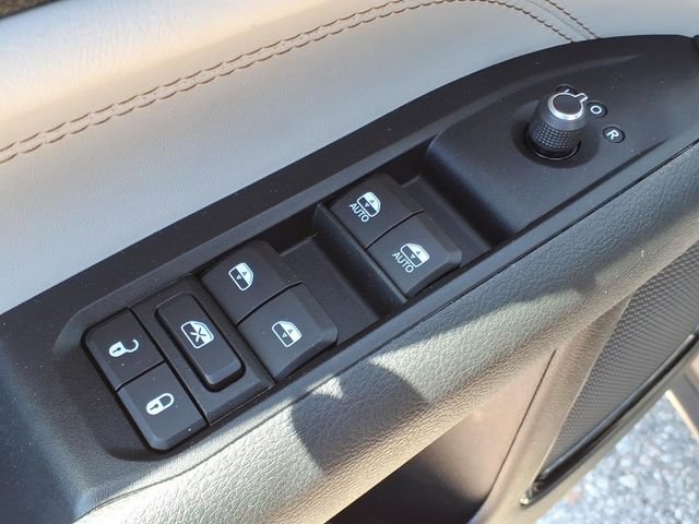 Used 2022 Jeep Compass Limited AWD/4WD image 17