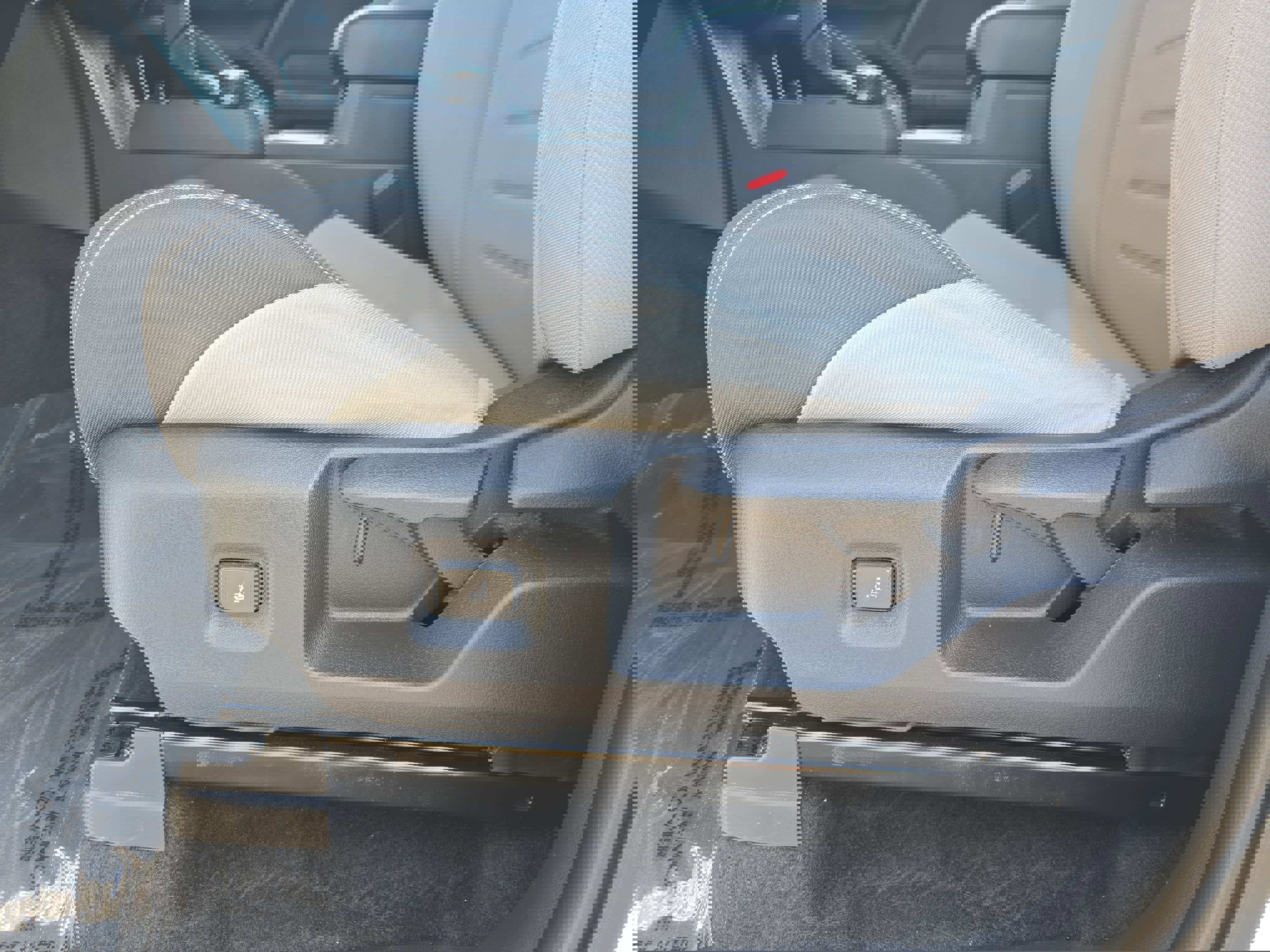 Used 2025 Toyota Tacoma TRD Sport image 31