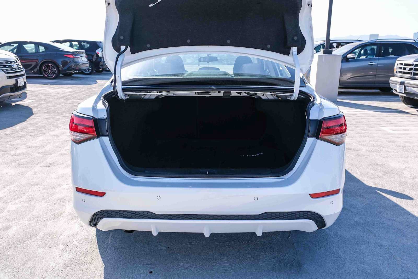 Used 2024 Nissan Sentra SV FWD image 26