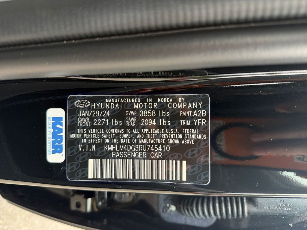 Used 2024 Hyundai Elantra SEL FWD image 35