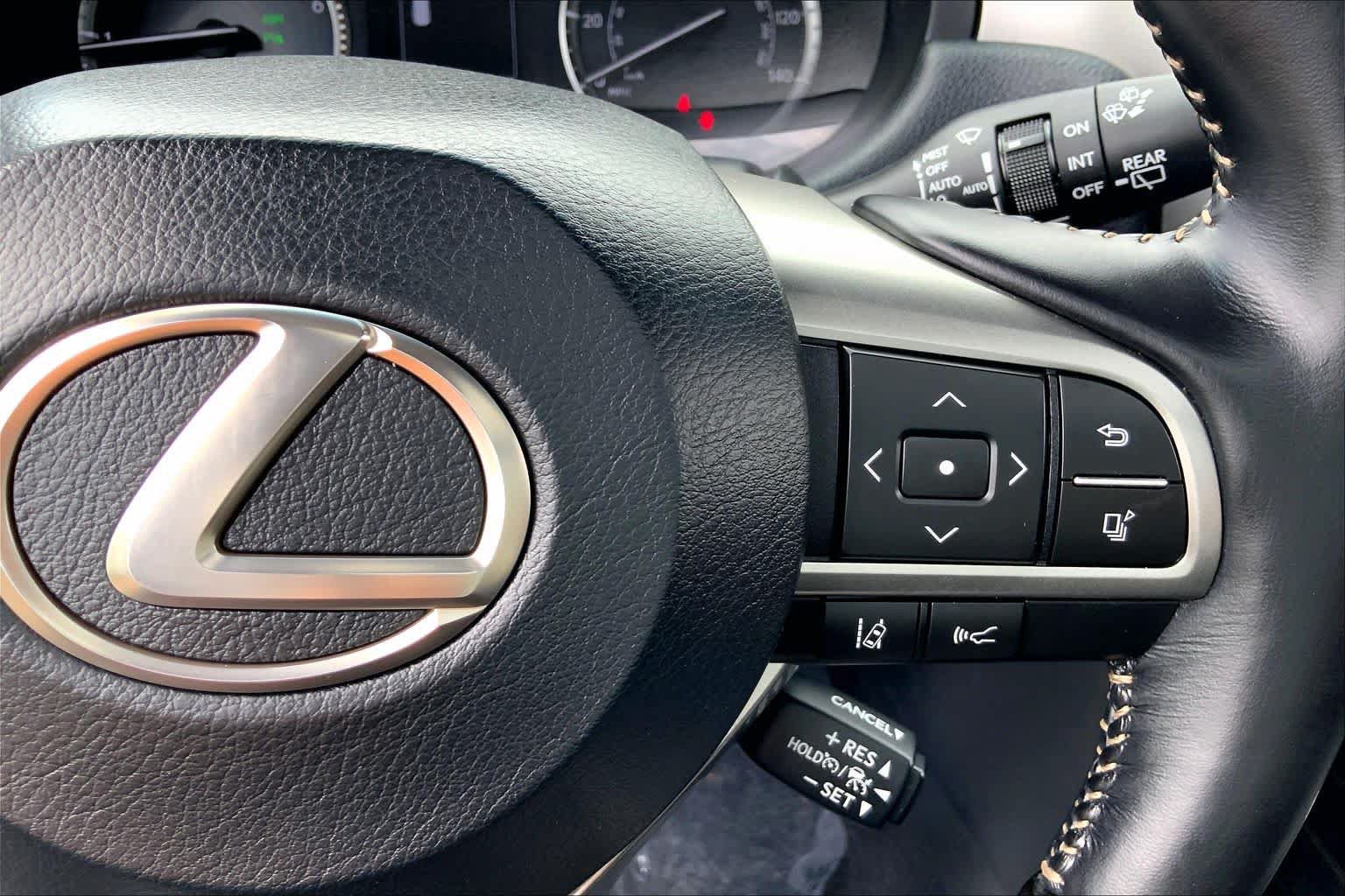 Certified 2023 Lexus GX 460 Premium w/ Premium Package AWD/4WD image 25