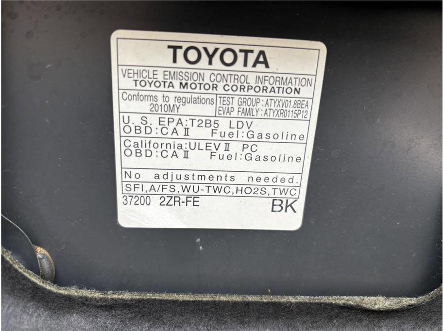 Used 2010 Toyota Matrix Base 4dr Wagon 4A FWD image 19