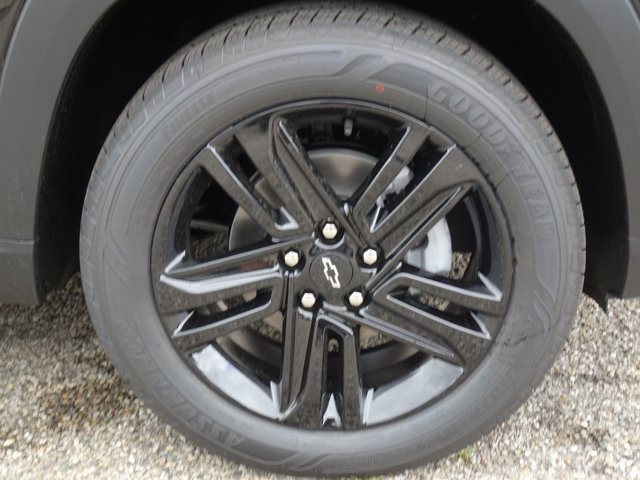 New 2026 Chevrolet Trax ACTIV w/ Sunroof Package FWD image 14
