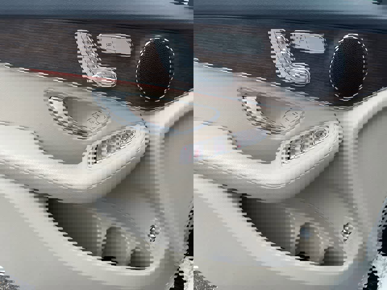 Used 2022 Mercedes-Benz GLC 300 GLC 300 image 33