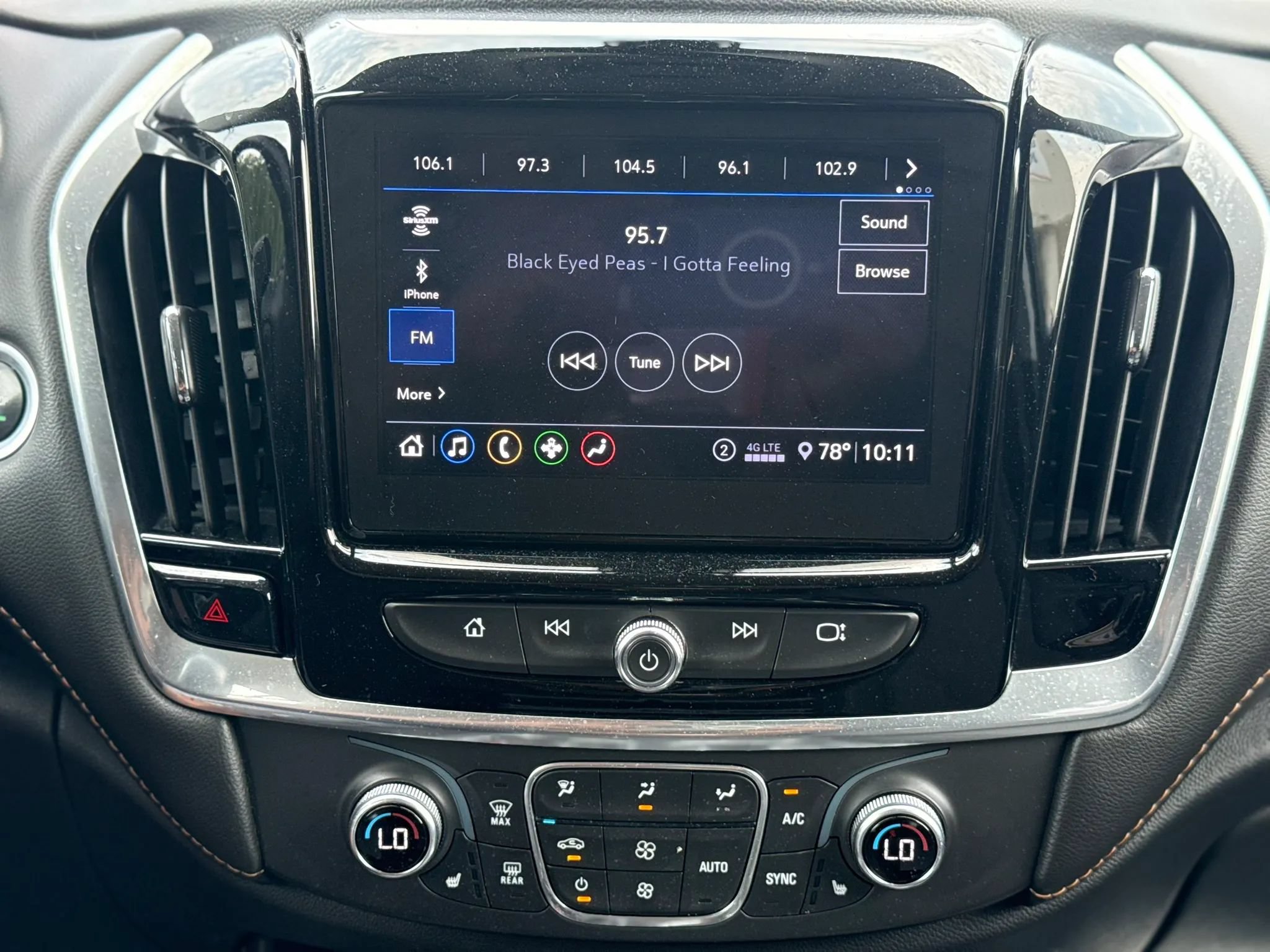 Used 2020 Chevrolet Traverse LT FWD image 22