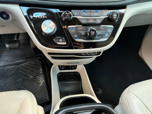 Used 2021 Chrysler Pacifica Touring-L FWD image 30