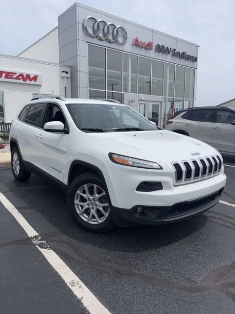 Used 2016 Jeep Cherokee Latitude w/ Safety/Convenience Group AWD/4WD image 1