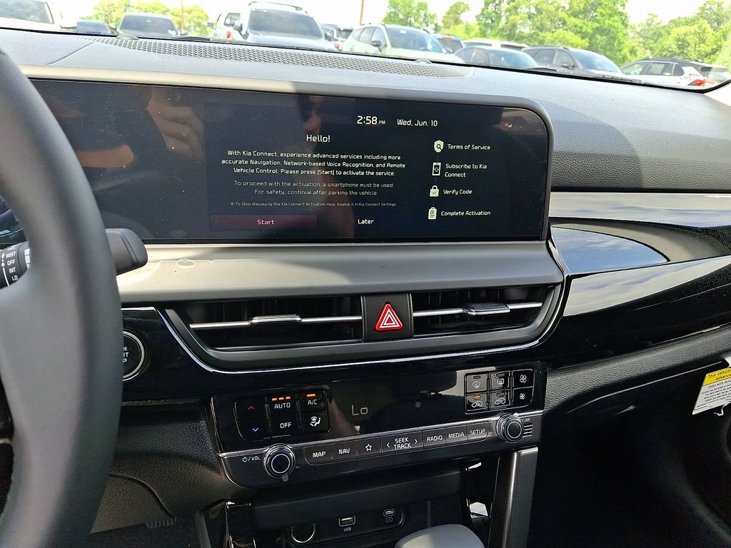 New 2026 Kia Seltos S FWD image 8